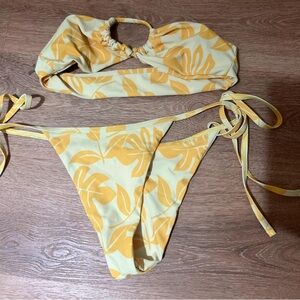 SHEIN Yellow Leaf Print Bikini